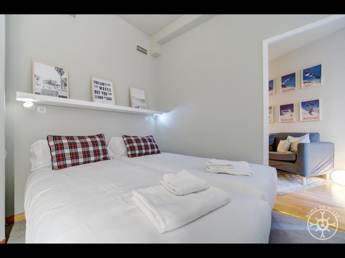 Conilh De Alma De Nieve Apartment Naut Aran Luaran gambar